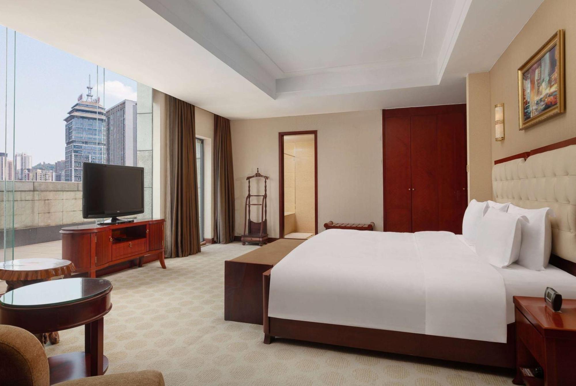 Ramada Plaza By Wyndham Chongqing West Hotel Bagian luar foto