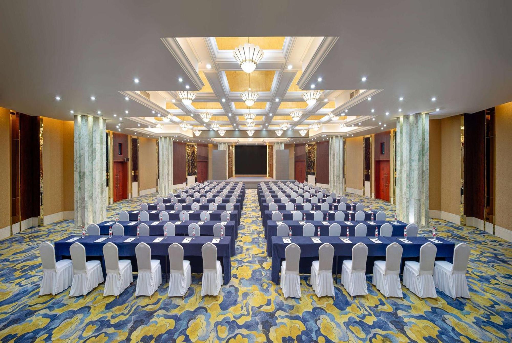 Ramada Plaza By Wyndham Chongqing West Hotel Bagian luar foto
