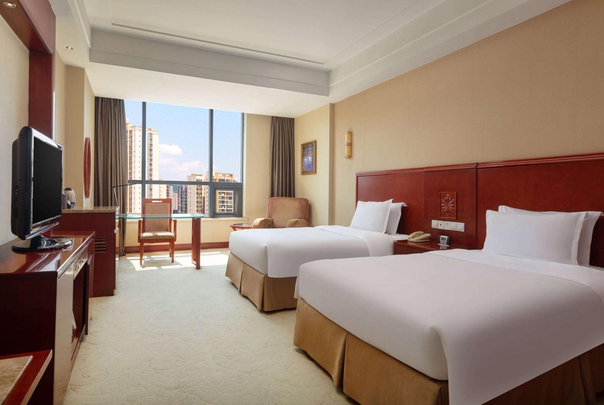 Ramada Plaza By Wyndham Chongqing West Hotel Bagian luar foto