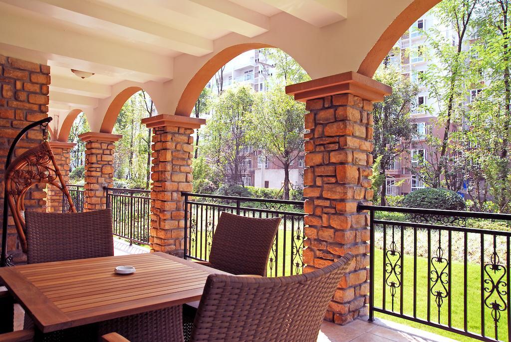 Ramada Plaza By Wyndham Chongqing West Hotel Bagian luar foto