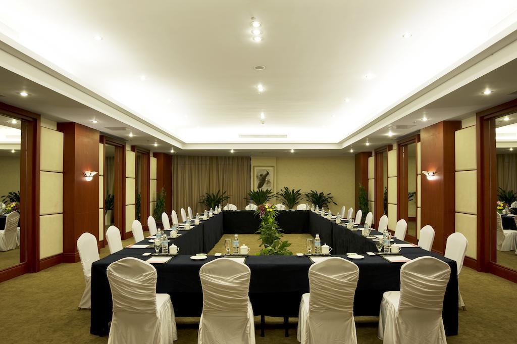 Ramada Plaza By Wyndham Chongqing West Hotel Bagian luar foto